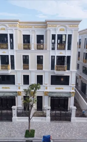 Bán cắt lỗ biệt thự song lập Hoàng Gia HG11-12 Vinhomes Vũ Yên Hải Phòng.