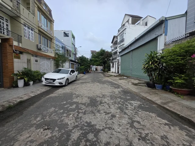 BÁN NHÀ NGUYỄN DUY TRINH - PHÚ HỮU, QUẬN 9 - 90M2 - 2 TẦNG - GIÁP QUẬN 2 - GẦN VÒNG XOAY - GIÁ 8.3 TỶ