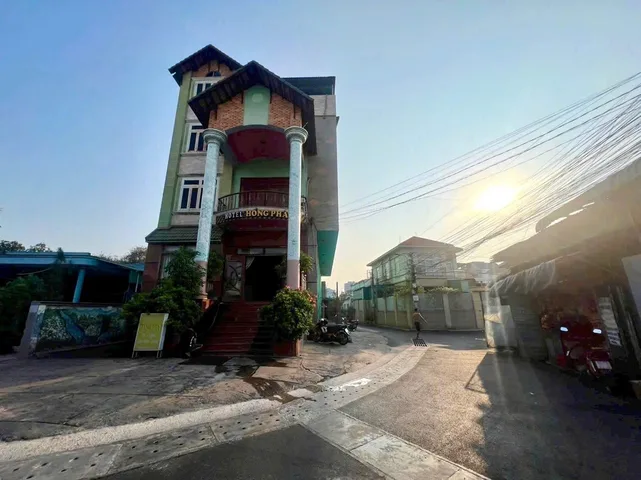 Bán nhà hàng - Khách sạn: Bán khách sạn căn góc Phú Lợi cũ (phường Phú Lợi-TP.HC