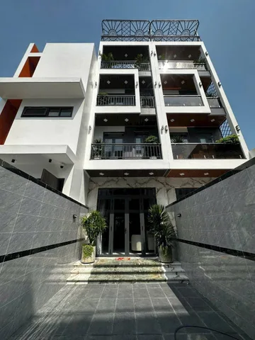🔥 Bán gấp nhà đẹp ngay đường Tô Ngọc Vân giá chỉ 4 tỷ 530 ở Q.12, 120m². SHR hẻm xe hơi thông 🔥