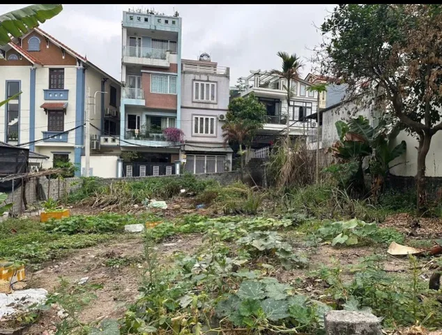 BÁN LÔ ĐẤT GẦN CHỢ HÙNG THẮNG,GẦN BỜ HỒ,BÃI CHÁY,HẠ LONG