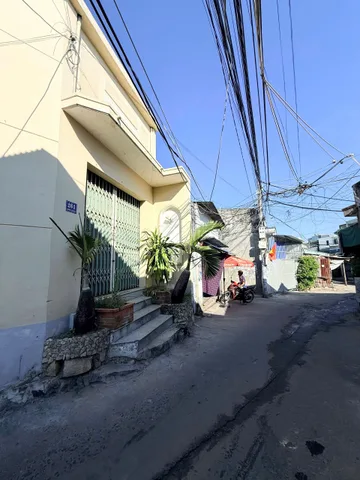 Nhà dương văn nga hẻm giá 2ty5 dt 50m2 (lô góc)dtx 100m2