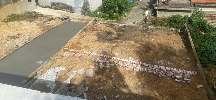 BÁN LÔ ĐẤT GẦN CHỢ HÙNG THẮNG,GẦN BỜ HỒ HÙNG THẮNG GIÁ 1,X TỶ