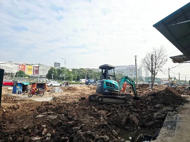 BÁN ĐẤT ĐÀM QUANG TRUNG - NGÕ Ô TÔ THÔNG - ĐI BỘ 3 PHÚT RA AEON - THỬA VUÔNG ĐÉT.