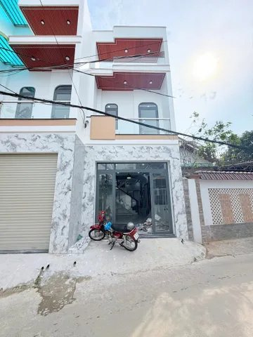 ⸻

 BÁN NHÀ PHỐ 1 TRỆT 1 LẦU PHƯỜNG BIÊN HÒA