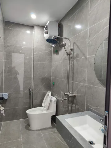Bán nhà mặt ngõ trục chính xây mới tính độc lập tại Lê Lai- Ngô Quyền