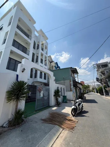 SIÊU PHẨM CĂN GÓC 2 MT TX38 QUẬN 12 - TÒA NHÀ 5 TẦNG THANG MÁY - CHỈ 30 TỶ TRỌN CỤM