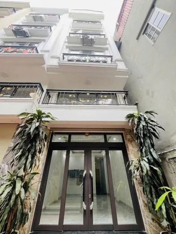 BÁN NHÀ 5 TẦNG, DT 37M² – NHÀ GẦN NHƯ MỚI, THIẾT KẾ HIỆN ĐẠI – TỨ HIỆP, YÊN SỞ, HÀ NỘI NHỈNH 7 TỶ