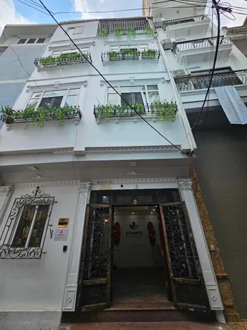 Thanh Xuân- Nhà đẹp - 4 Tầng - 3 Ngủ - Kinh doanh - ô tô đỗ cửa.