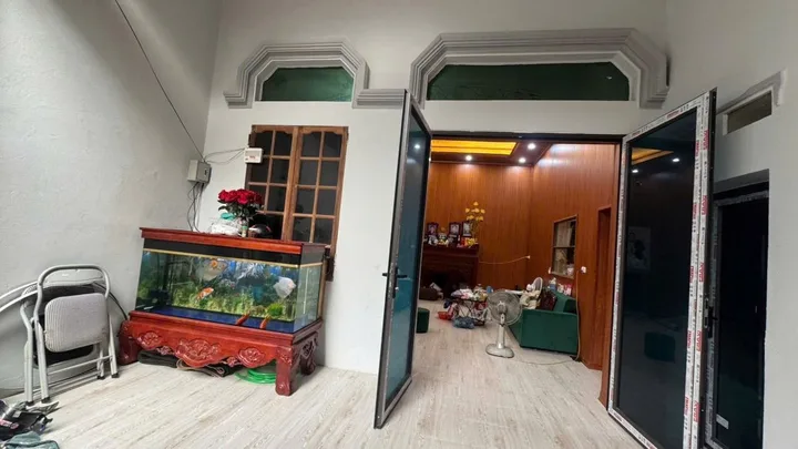 CẦN TIỀN B.ÁN GẤP GIẢM SỐC 400 TRIỆU- NHÀ ĐỒNG KỴ - ĐỒNG NGUYÊN - SẴN DÒNG TIỀN 60 TRIỆU 1 / NĂM - CỰC HIẾM