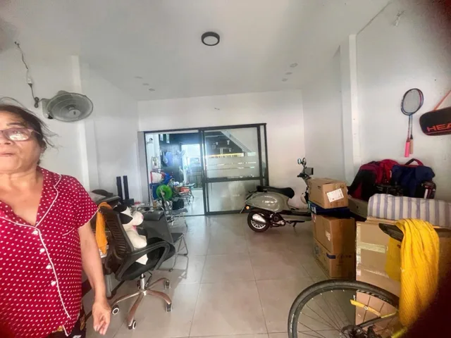 BÁN NHÀ MẶT TIỀN HỌ LÊ TÂN PHÚ 44M2 6.75 TỶ NỞ HẬU XÂY 5 TẦNG