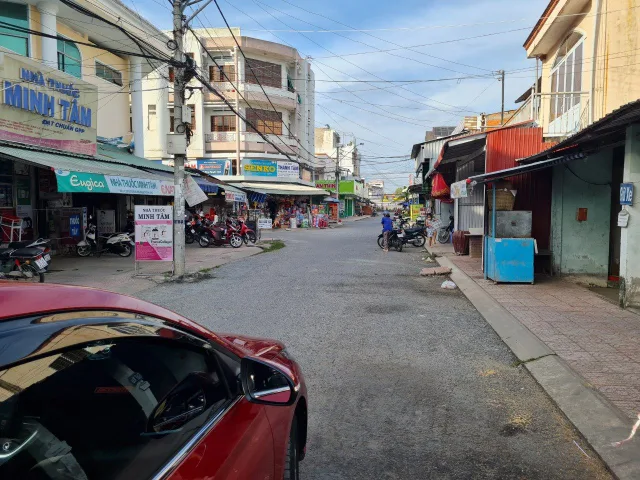 Chính chủ cần bán 2 lô đất số 9-11 đường Cao Thắng, đất nằm trong Chợ Phước Thọ, Vĩnh Long, cách Trường Đại học xây dựng Miền Tây chỉ 500m