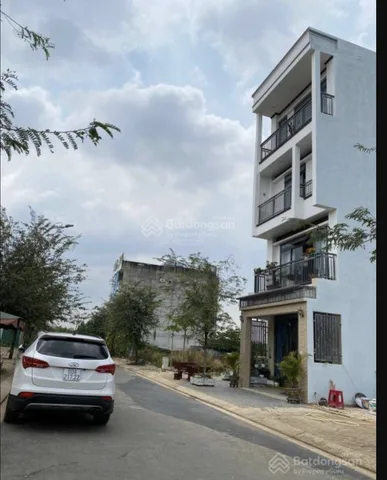 CHỦ CẦN BÁN GẤP 1 LÔ MẶT TIỀN QL51 GẦN SÂN BAY LONG THÀNH_100M2_SỔ SẴN CÔNG CHỨNG SANG TÊN NGAY