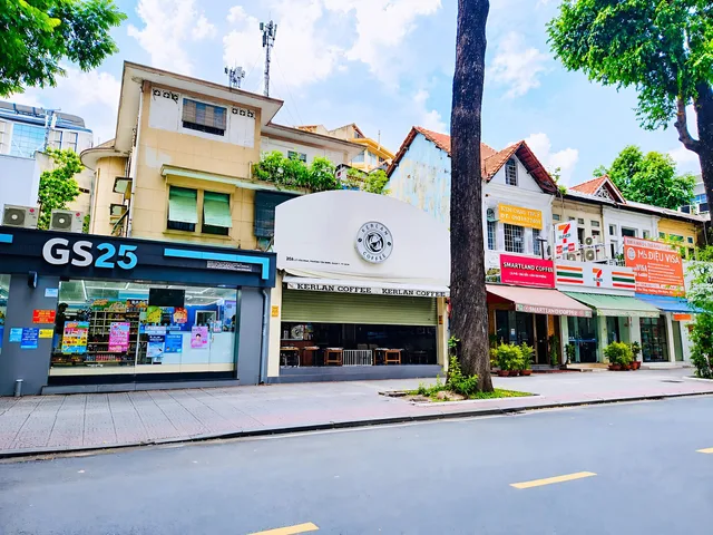 ❇️❇️ Cho Thuê Nhà Mặt Tiền: 20A Lê Văn Hưu - Quận 1 - 6.7x13m