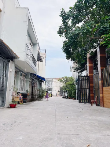 Con du học Chị cần tiền nhờ bán căn nhà 2 tầng 6.1x13.2m