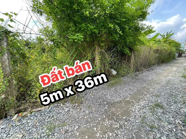 MINH BẠCH 100% : 180 m2 full thổ . ngang 5 m .giá 1 tỷ 350
