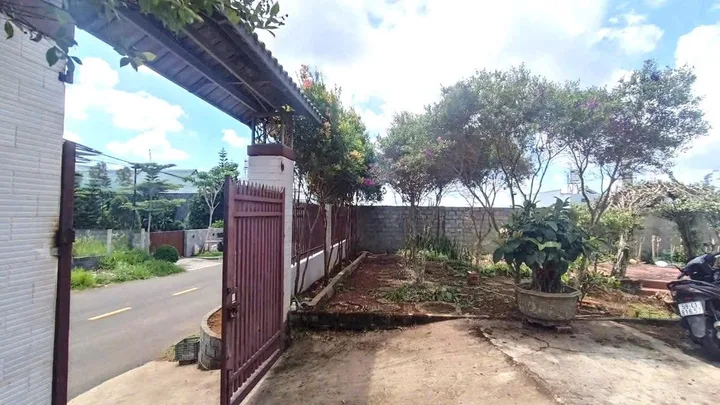 Nhà vườn nghỉ dưỡng cuối tuần, cách thành phố không xa - sổ hồng riêng
