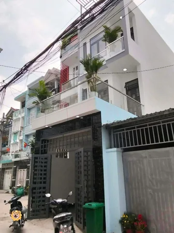 🔥 Bán gấp nhà đẹp ngay đường Lê Thị Hồng giá chỉ 3 tỷ 940 ở Q.Gò Vấp, 90m². SHR hẻm xe hơi thông 🔥