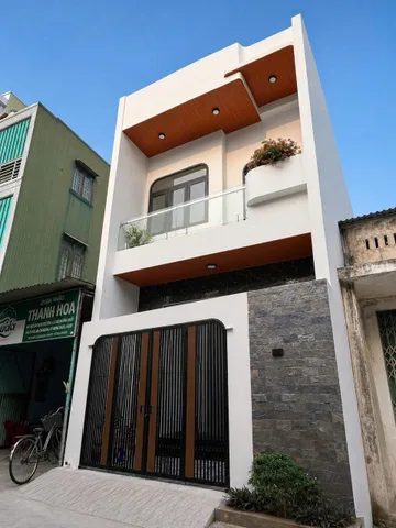 NHÀ ĐẸP 2 TẦNG_HẺM LÊ LỢI_TP QUẢNG NGÃI