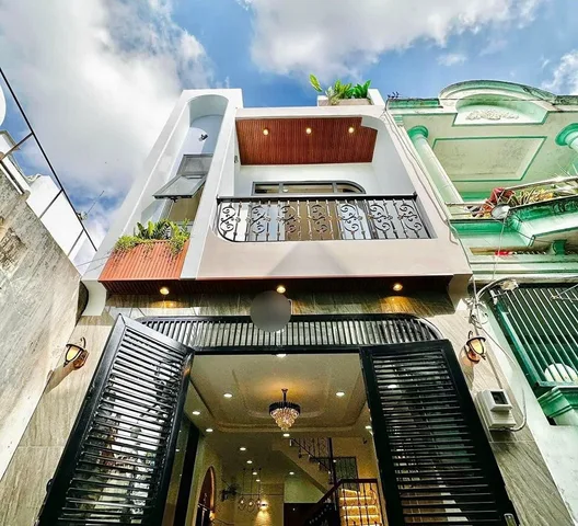Bán nhà riêng tại Nguyễn Văn Công, 46 m2, view đẹp, giá ưu đãi