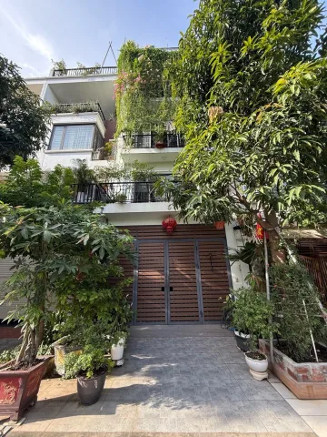 NHÀ MẶT ĐƯỜNG 2 CHIỀU 32m , 5 tầng x95m2 THANG MÁY KDT TÂN TÂY ĐÔ HOÀI ĐỨC
