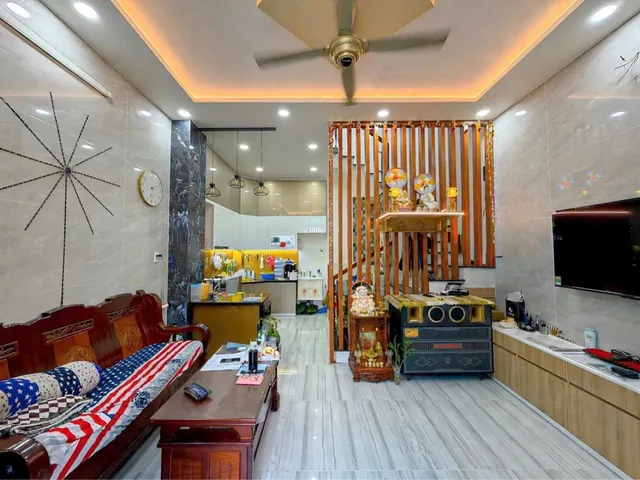 Nhà 3 tầng, ngang 5m góc 2 mặt tiền Huỳnh Tấn Phát Q7, nhà mới đẹp, SHR hoàn công chỉ 5,39 tỷ (TL)