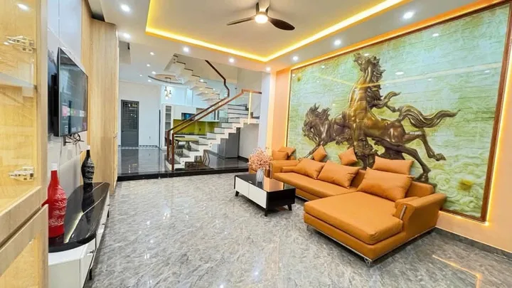 Chưa đến 2,01 tỷ sở hữu ngay căn nhà ở Đ. Nguyễn Tri Phương, P. Dĩ An, Bình Dương cách Chợ Dĩ An chưa đến 5 phút di chuyển.