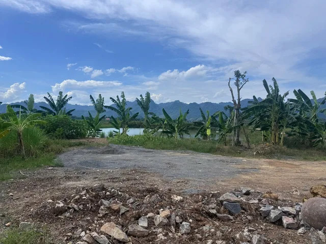 Bán đất tại Thôn Chợ, xã Cẩm Bình, 17,5 triệu / m2, 342,8 m2, pháp lý đầy đủ, chính chủ
