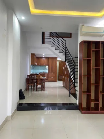 KHÔNG CẦN TÌM ĐÂU XA – CĂN NHÀ ĐẸP, VỊ TRÍ THUẬN LỢI, GIÁ HỢP LÝ TẠI TP.HCM ĐANG CHỜ CHỦ NHÂN MỚI
