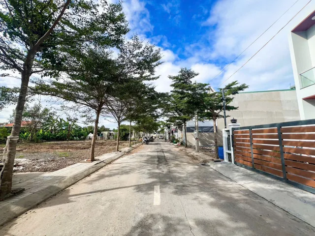 Đất mặt tiền đường lớn gần Biên Hòa, 125m2, giá 10 triệu/m, full thổ cư, sổ hồng riêng