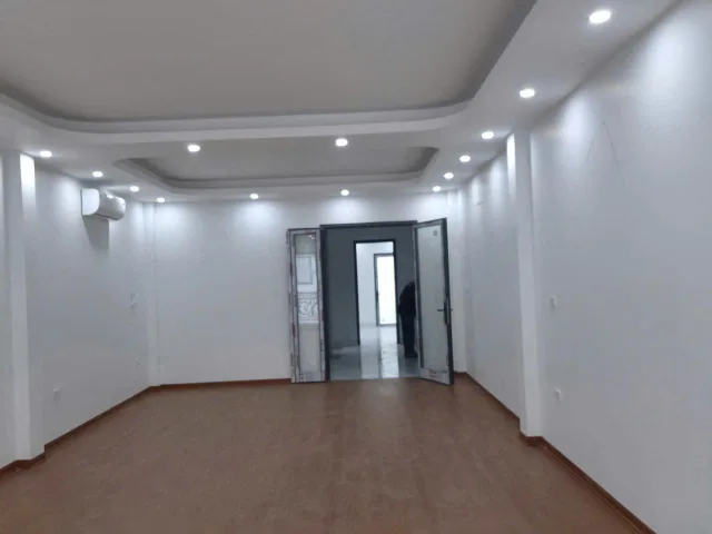 Hạ gần 2 tỷ bán nhà nguyễn khoái trong đê 5 tầng thang máy phân lô ô tô hoàng mai