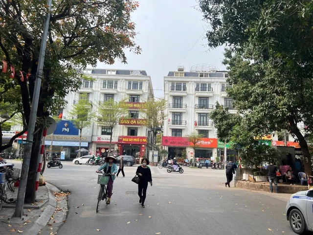 BÁN  ĐẤT XUÂN LA 53M2 MT 3.3M - Ô TÔ ĐỖ CỬA - NGÕ THÔNG - KINH DOANH