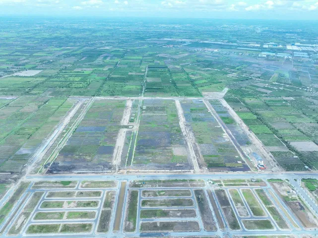 Bán đất xây dựng xưởng 5000m2 KCN Thủ Thừa, huyện Thủ Thừa, Long An