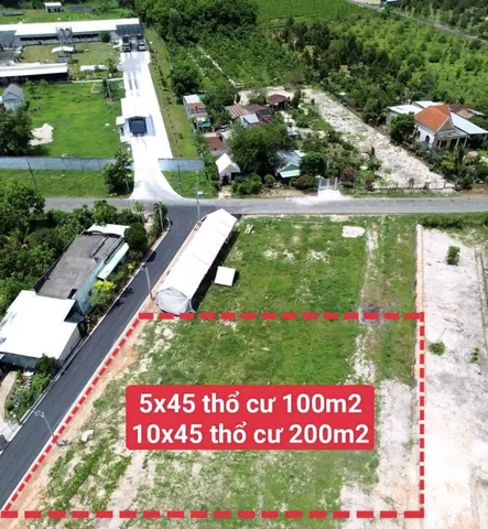 Chủ chuyển hướng sang kinh doanh nên gửi bán 2nền liền kề mặt tiền đường nhựa