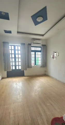 BÁN NHÀ ĐẸP CẠNH TÂ.N KỲ TÂN QUÝ - HẺM XE HƠI - 4PN - ( 5X16M )