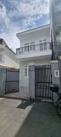 Nhà Trệt Lầu hẻm xe hơi Võ Văn Ngân gần Đại Học SPKT Thủ Đức