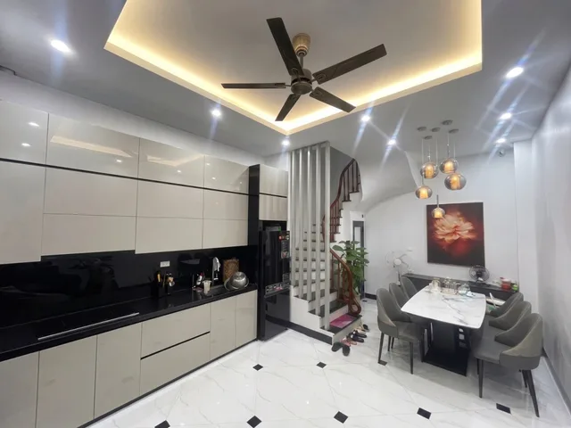 NHÀ NGUYỄN ĐỨC CẢNH ÁNH SÁNG NGẬP TRÀN – NỘI THẤT CHĂM CHÚT – GIÁ 8.X TỶ