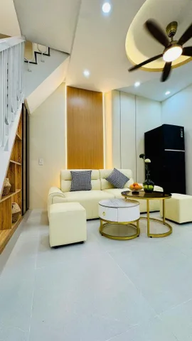 BÁN NHÀ 1 TRỆT 2 LẦU TẠI BÌNH CHÁNH – NHÀ ĐẸP, GIÁ TỐT, VÀO Ở NGAY