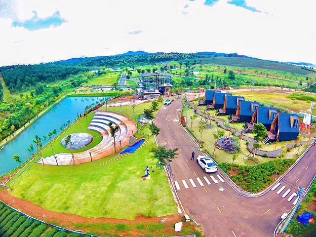 Cần bán nhanh 200m2 view hồ xây homestay Bảo Lộc