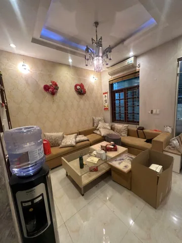 Cho thuê nhà ngõ 155 Cầu Giấy 75M x 4T(4 ngủ) giá 16 triệu