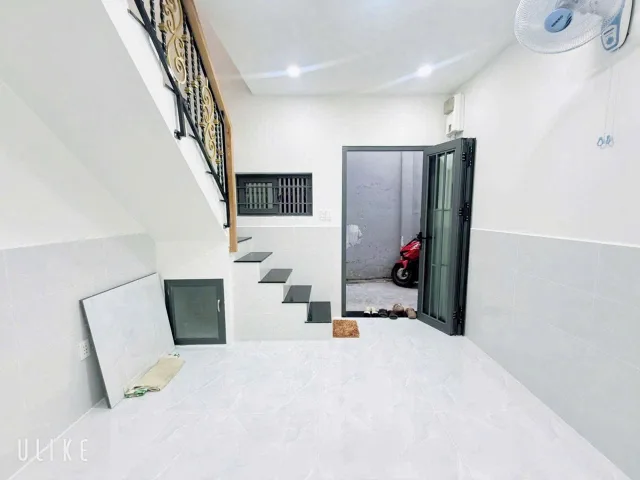 /-flag Bán Nhà 1 Trệt 1 Lầu - Hẻm thông 207 Đường Lê Văn Việt - Hiệp Phú Q9
• DT : 17m2 - Sàn : 36,2m2
• Sổ Hồng Riêng , Hoàn công chuẩn
• Giá : 1,8 Tỷ Thương Lượng
☎️ GỌI & ZALO :  0777012660 (Trọng Đại)