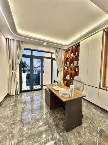 NHÀ ĐẸP MỚI XÂY FULL NỘI THẤT XỊN - NGAY EMART PHAN HUY ÍCH - 5 TẦNG - HẺM NHỰA 6M - CÓ THANG MÁY