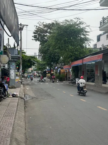 2 MẶT TIỀN KINH DOANH - NGAY THPT TRẦN PHÚ -