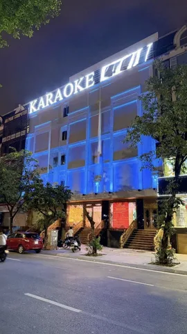 Cho thuê mbkd làm Karaoke tại Nam Từ Liêm, khu vực đông khách Hàn Quốc diện tích 110m x 9 tầng