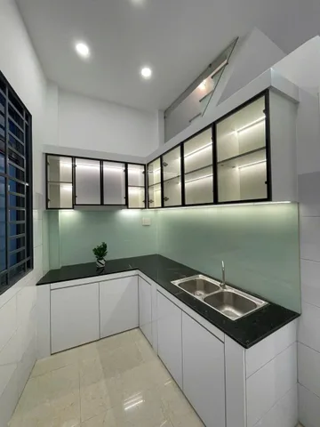 NHÀ MỚI XÂY- 3 TẦNG HẺM XE HƠI  ĐƯỜNG HỒNG BÀNG -QUẬN 6 – CHỈ 5,2 TỶ – DỌN VÀO Ở NGAY