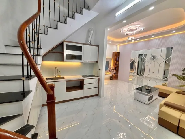 Bán Nhà Phố Lò Đúc - 20m ra mặt phố - KO QH - 32M2 x 5 Tầng - Nhà đẹp - SĐCC - Hơn 8 tỷ