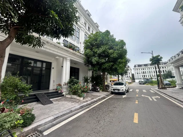BÁN NHÀ LIỀN KỀ KĐT LOUIS CITY HOÀNG MAI. 100M2 - 5 TẦNG. THANG MÁY.