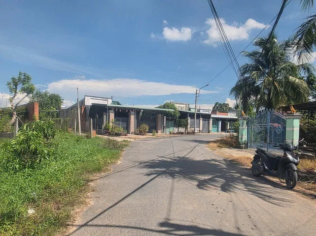 CÒN SÓT LÔ ĐẤT NGON, RẺ, Phường Gia Lộc, 331m2, SHR, 700TR