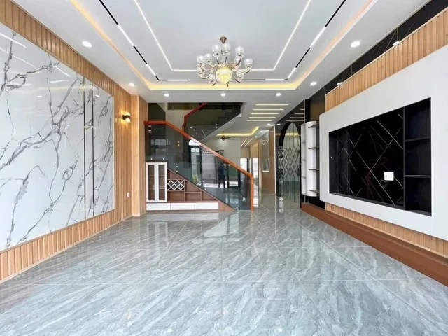 Giảm ngay 200Triệu chỉ còn 3TỶ sở hữu nhà đẹp 3 tầng đường Phạm Hùng, P9, Q8 - Sát bên cầu Nguyễn Tri Phương