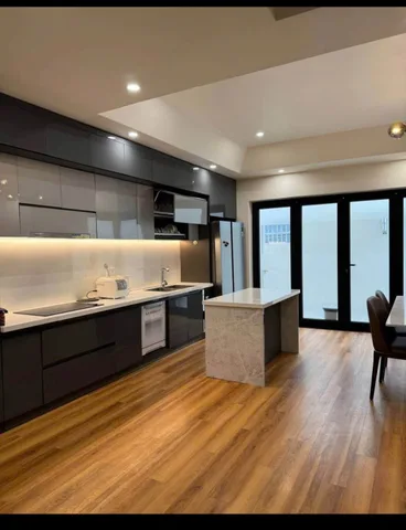 bán nhanh villa mặt tiền, 360m², 20 phòng KD, trung tâm Đà Lạt. huyền trân công chúa